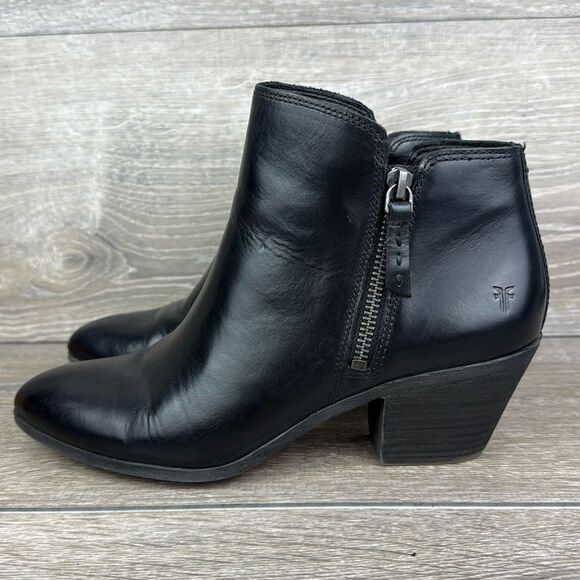 Frye Judith Double Zip Black Leather Women’s Sz 8M Heeled Ankle Boots - Picture 3 of 10